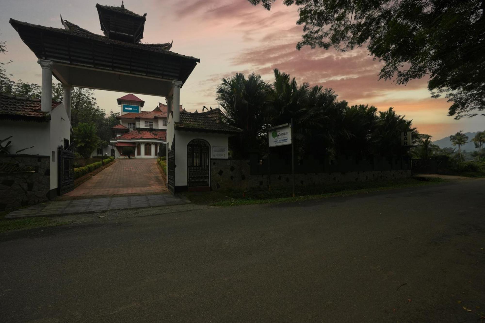 Palette Resorts- Tapovan Green County Thattakad Exterior photo