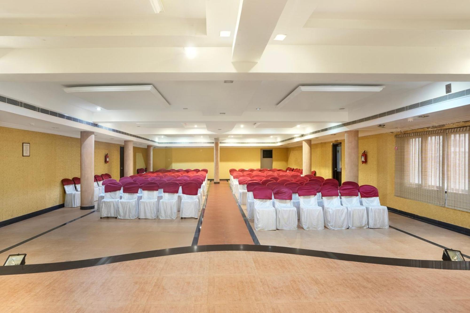 Palette Resorts- Tapovan Green County Thattakad Exterior photo