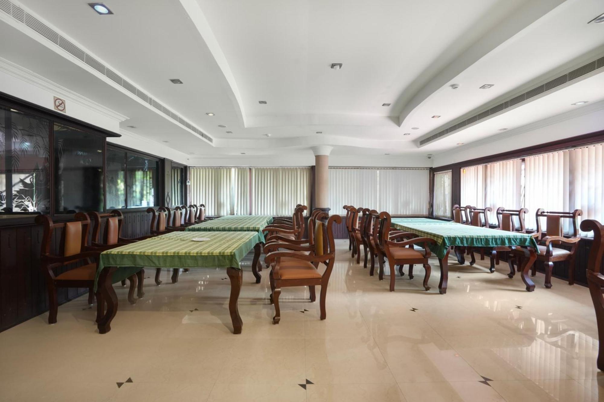 Palette Resorts- Tapovan Green County Thattakad Exterior photo